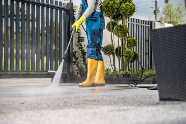 Best Animal Enclosure Cleaning  in Laflin, PA